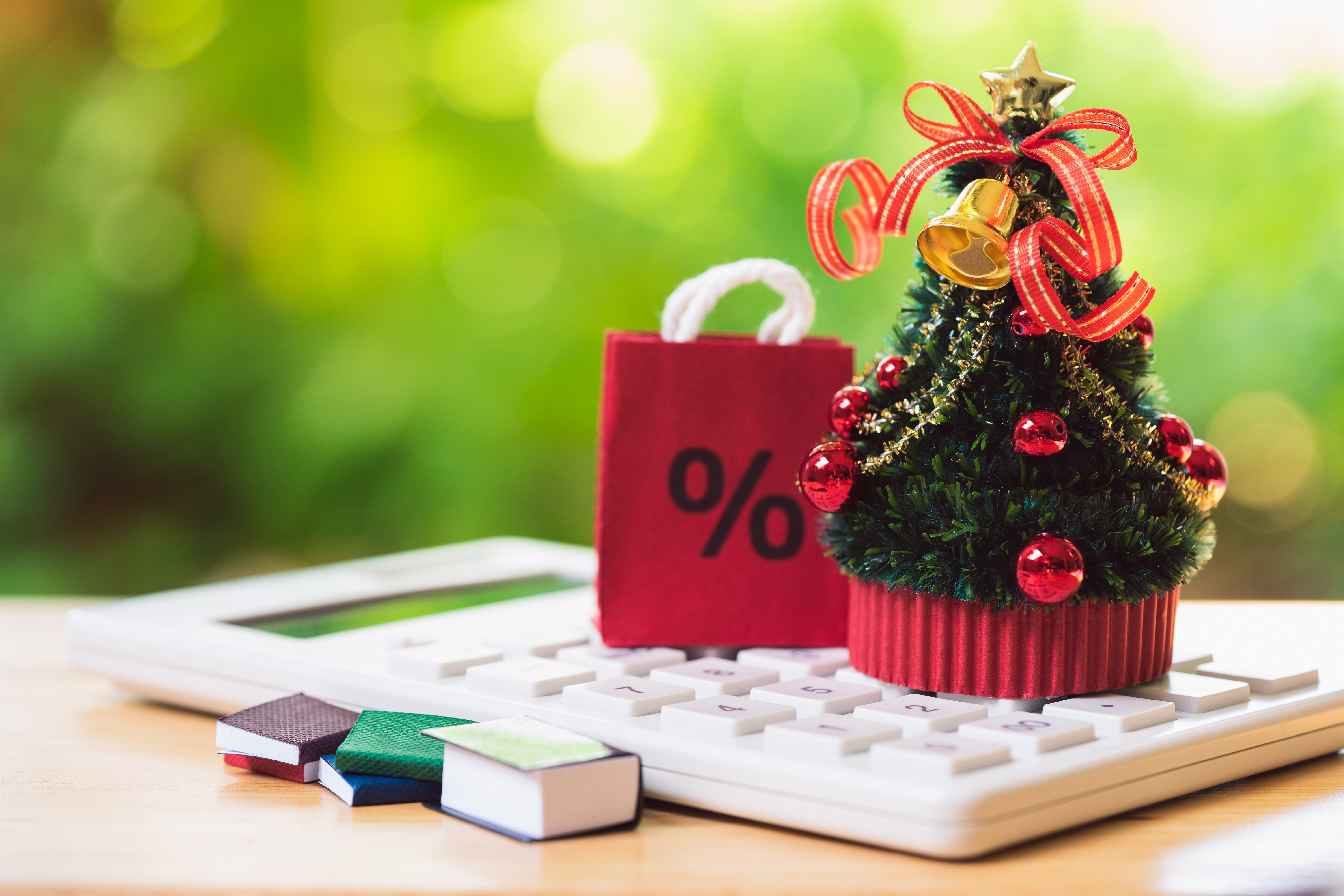 'Tis the Season for Holiday Bookkeeping Tips in Riverside, CA